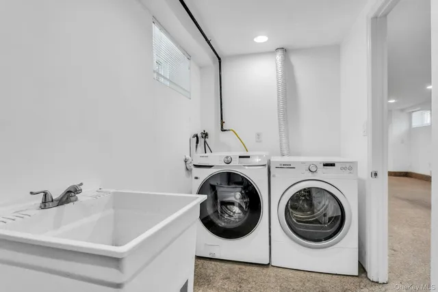 $1,358,000 | 64-04 Utopia Parkway | Fresh Meadows