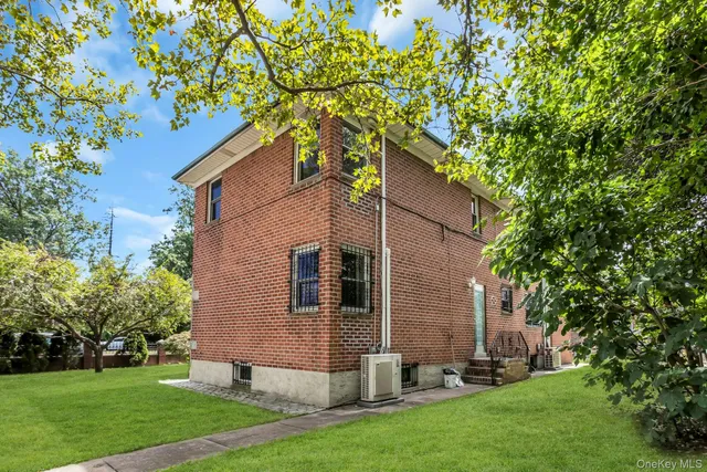 $1,358,000 | 64-04 Utopia Parkway | Fresh Meadows