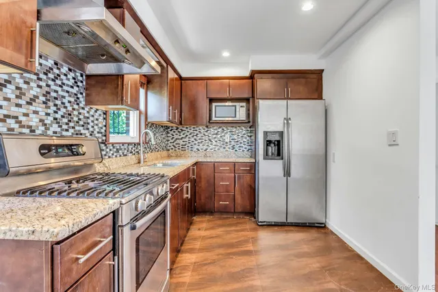 $1,358,000 | 64-04 Utopia Parkway | Fresh Meadows