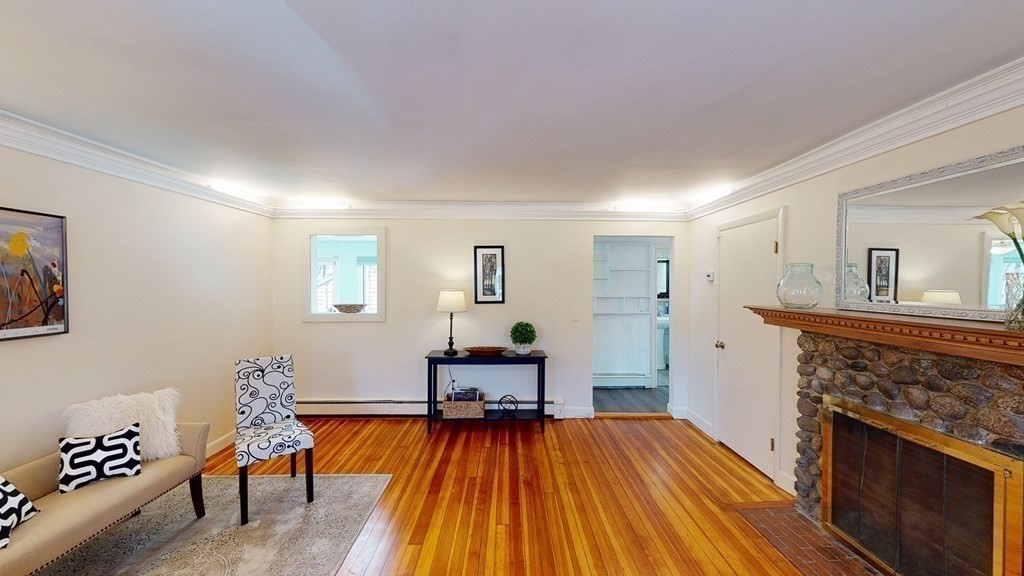 28 Chelmsford Road Bedford, MA 01730 - Photo 5 of 34 Gallery Image 5