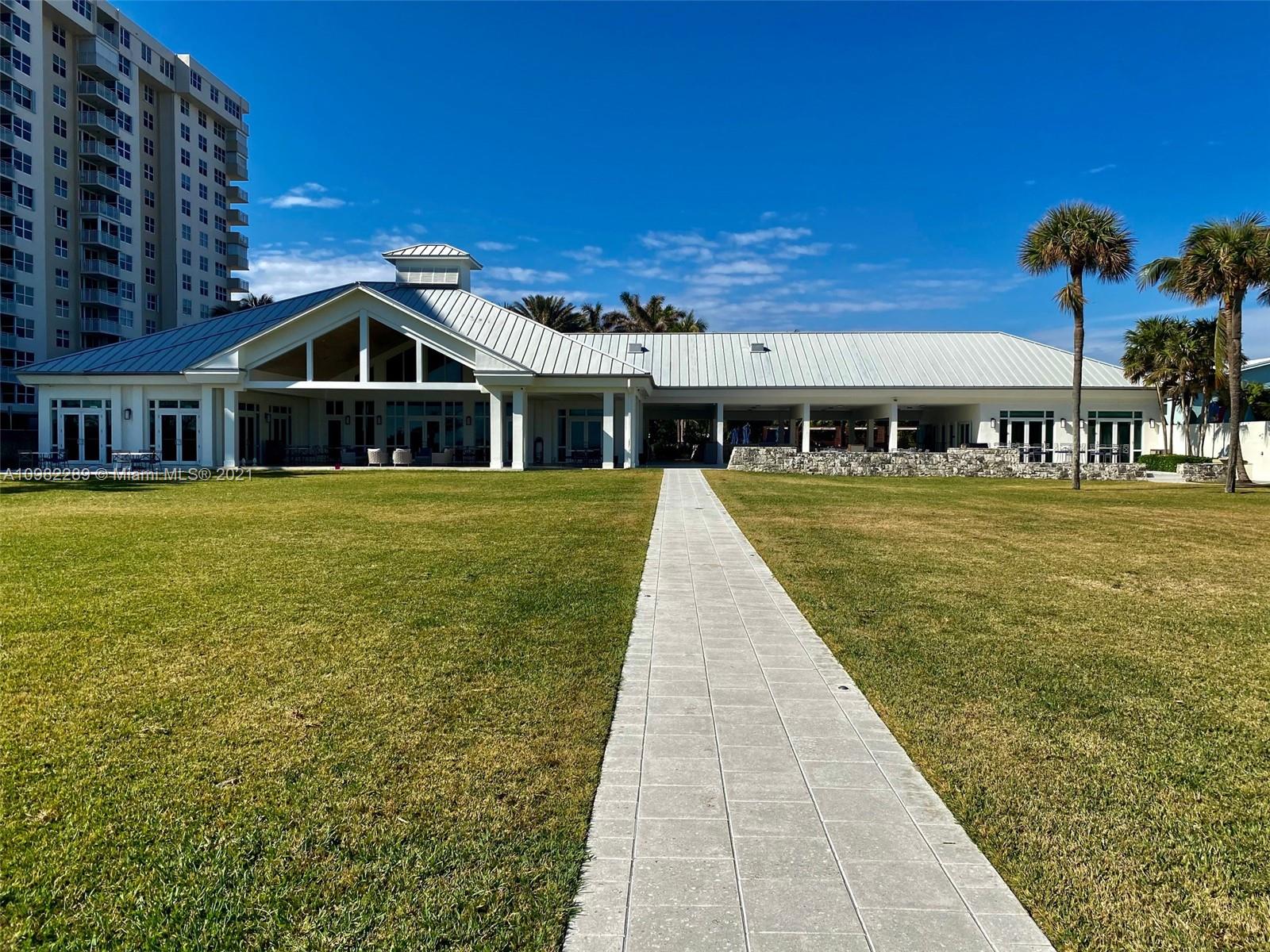 17 Minnetonka Road Sea Ranch Lakes, FL 33308 - Photo 36 of 39 Clubhouse. New playground coming this week.