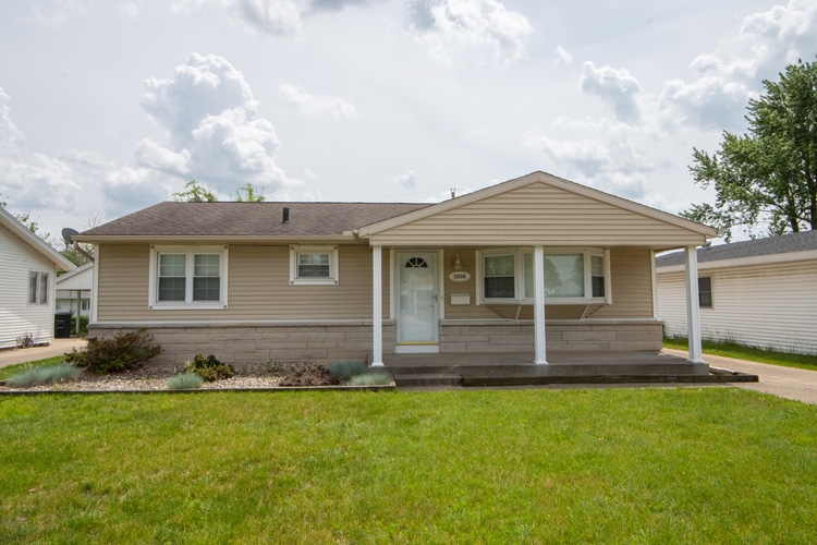 2526 Edison Road South Bend, IN 46615 - Photo 1 of 33 Gallery Image 1