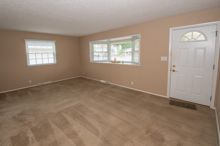 2526 Edison Road South Bend, IN 46615 - Photo 2 of 33 Gallery Image 2
