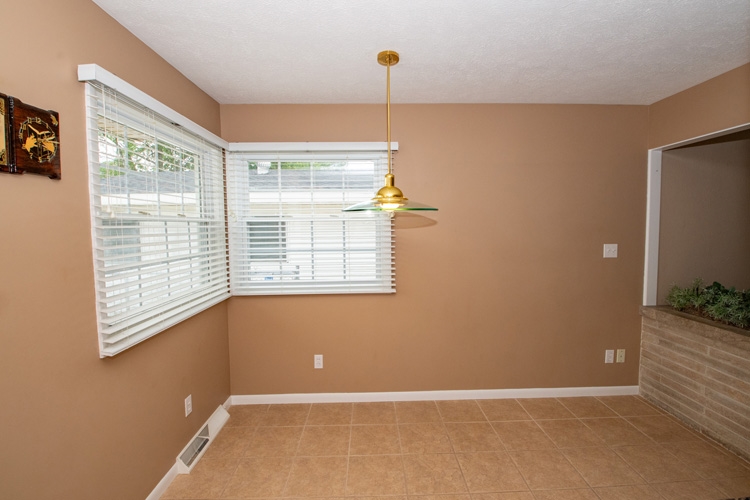 2526 Edison Road South Bend, IN 46615 - Photo 12 of 33 Gallery Image 12