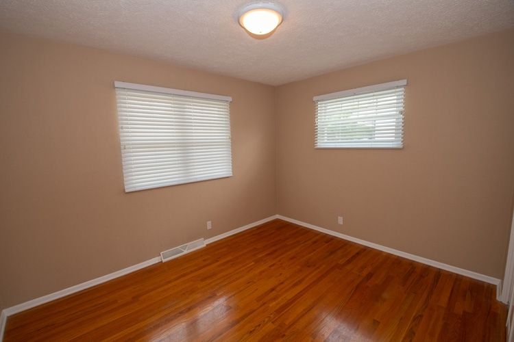 2526 Edison Road South Bend, IN 46615 - Photo 14 of 33 Gallery Image 14