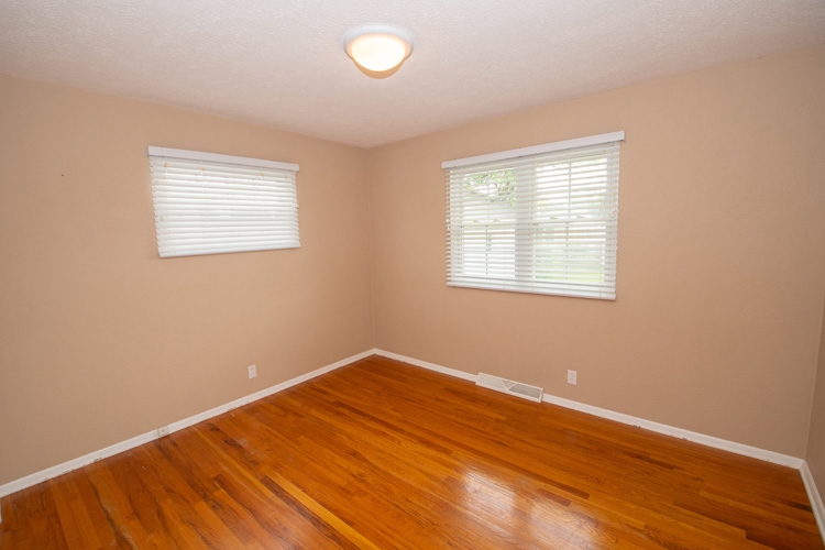 2526 Edison Road South Bend, IN 46615 - Photo 17 of 33 Gallery Image 17