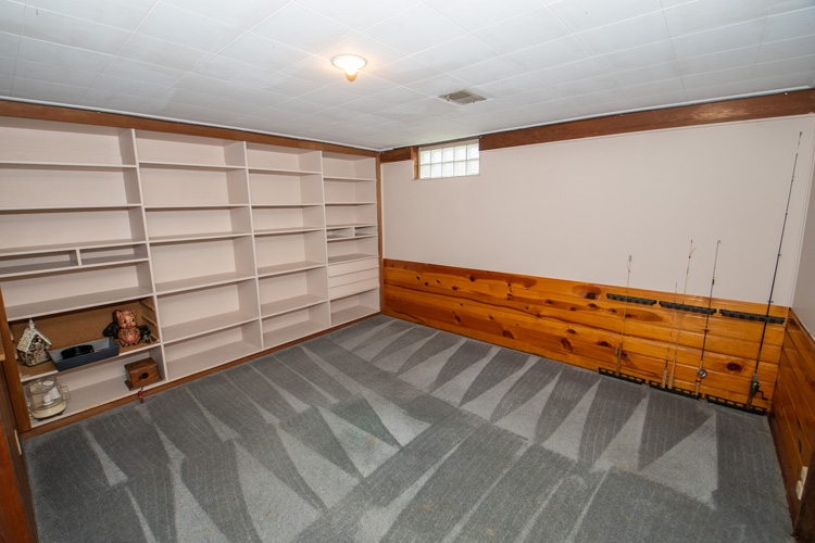 2526 Edison Road South Bend, IN 46615 - Photo 25 of 33 Gallery Image 25