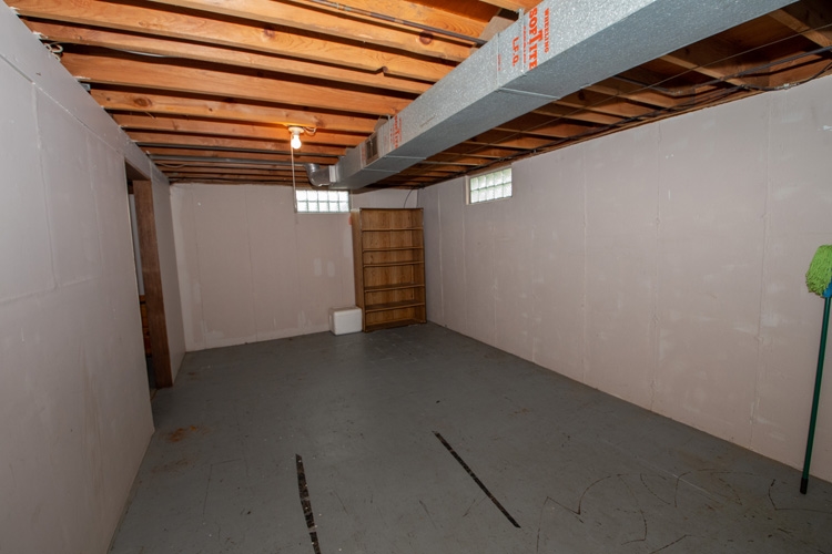 2526 Edison Road South Bend, IN 46615 - Photo 28 of 33 Gallery Image 28