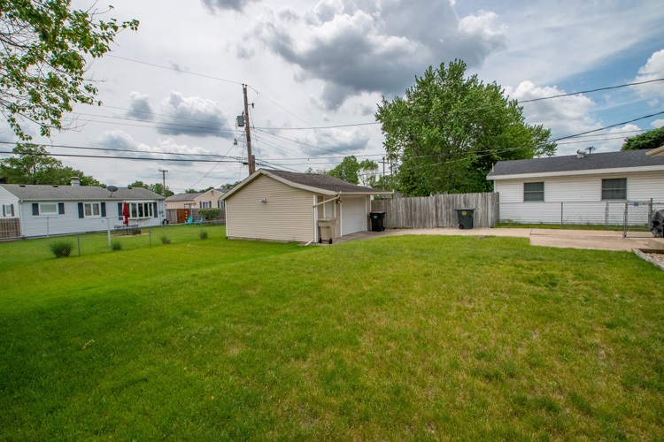 2526 Edison Road South Bend, IN 46615 - Photo 31 of 33 Gallery Image 31