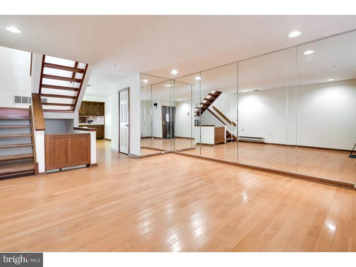 816 Tasker Street Philadelphia, PA 19148 - Photo 4 of 23 Gallery Image 4