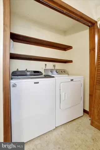 $150,000 | 5 East Pennsylvania Avenue, Stewartstown, PA 17363