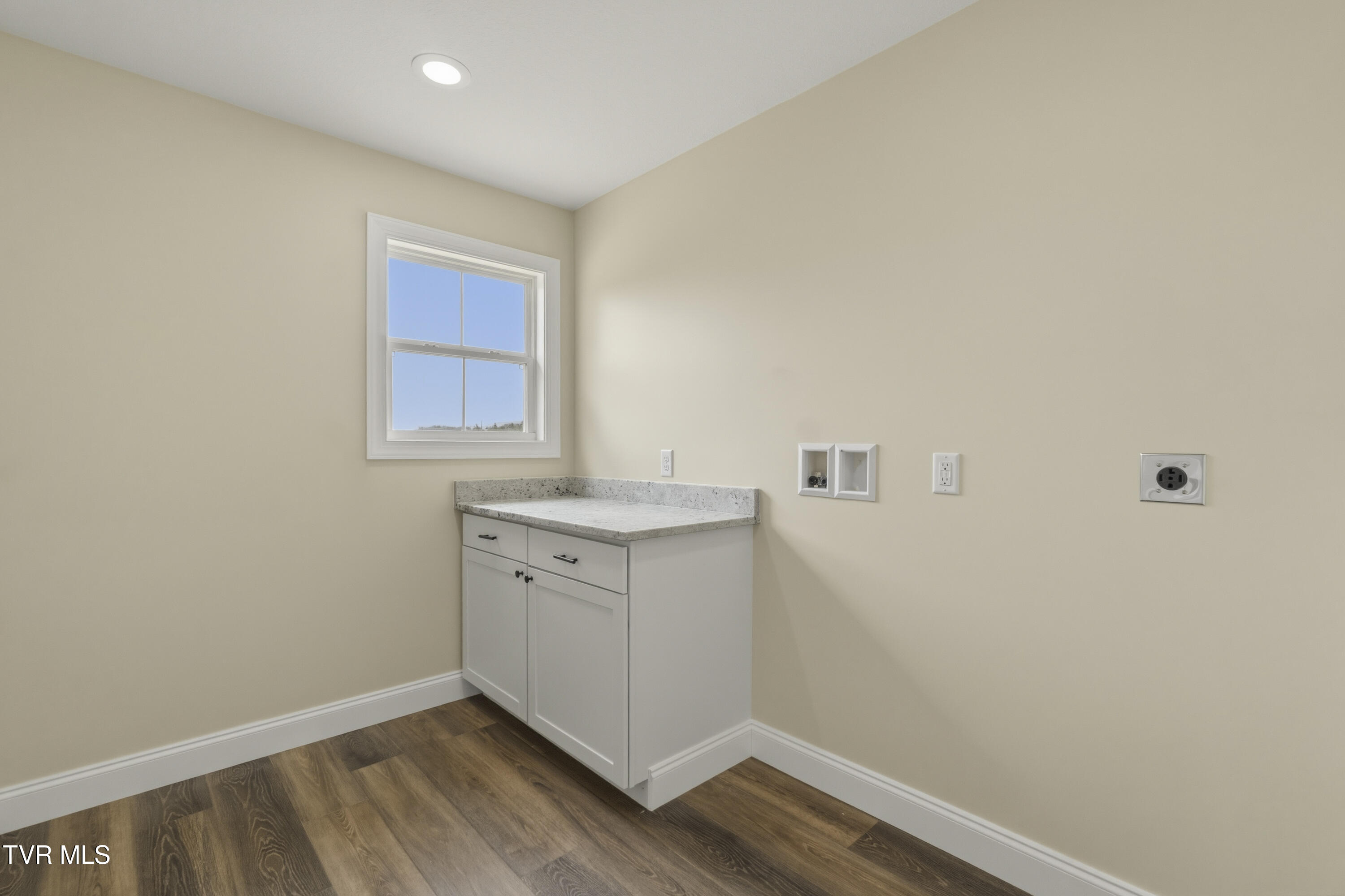 410 Gibson Loop Afton, TN 37616 - Photo 20 of 60 16