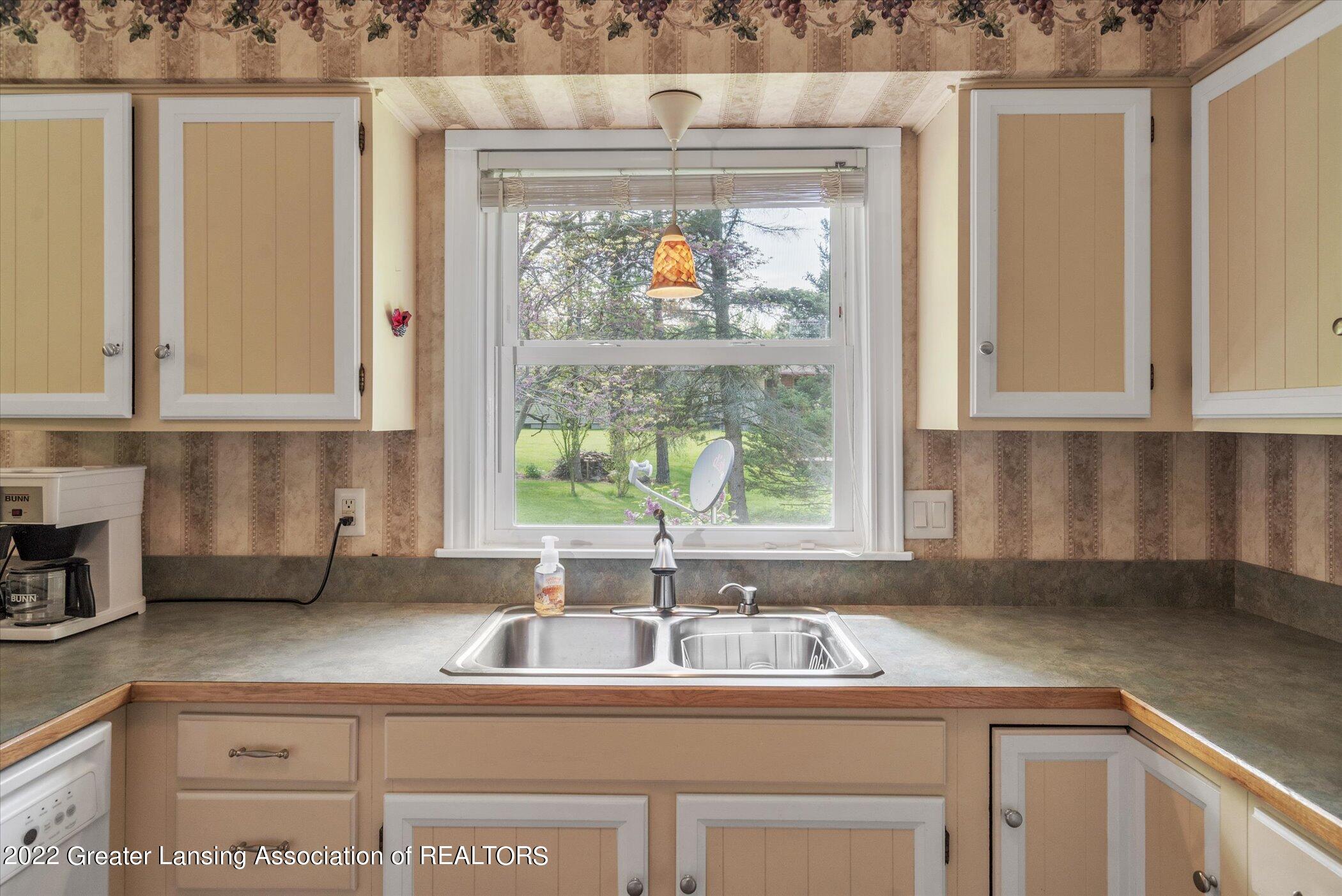12854 Rambler Road Dewitt, MI 48820 - Photo 12 of 48 Kitchen