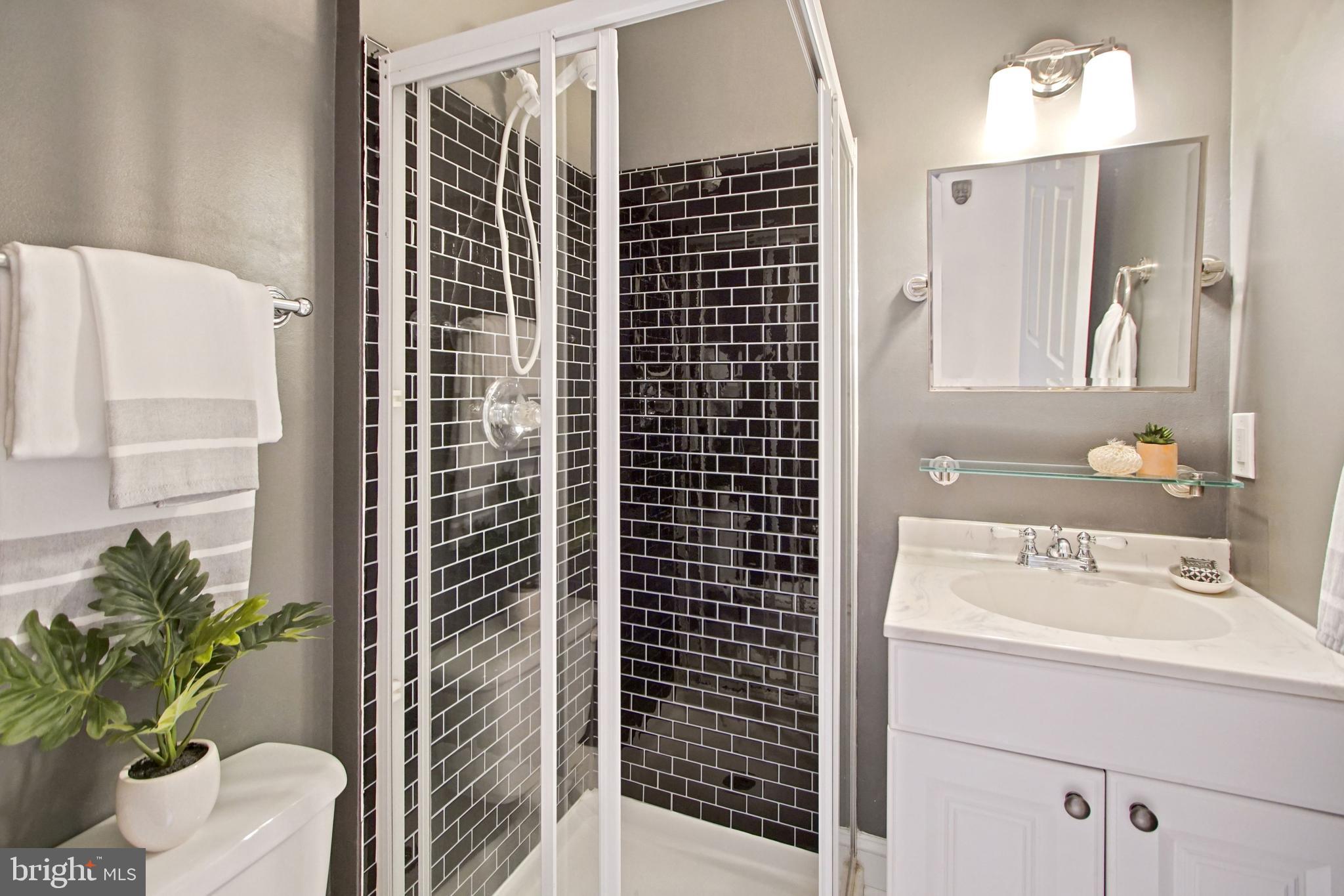 1510 Park Road Northwest, Unit 2 Washington, DC 20010 - Photo 14 of 22