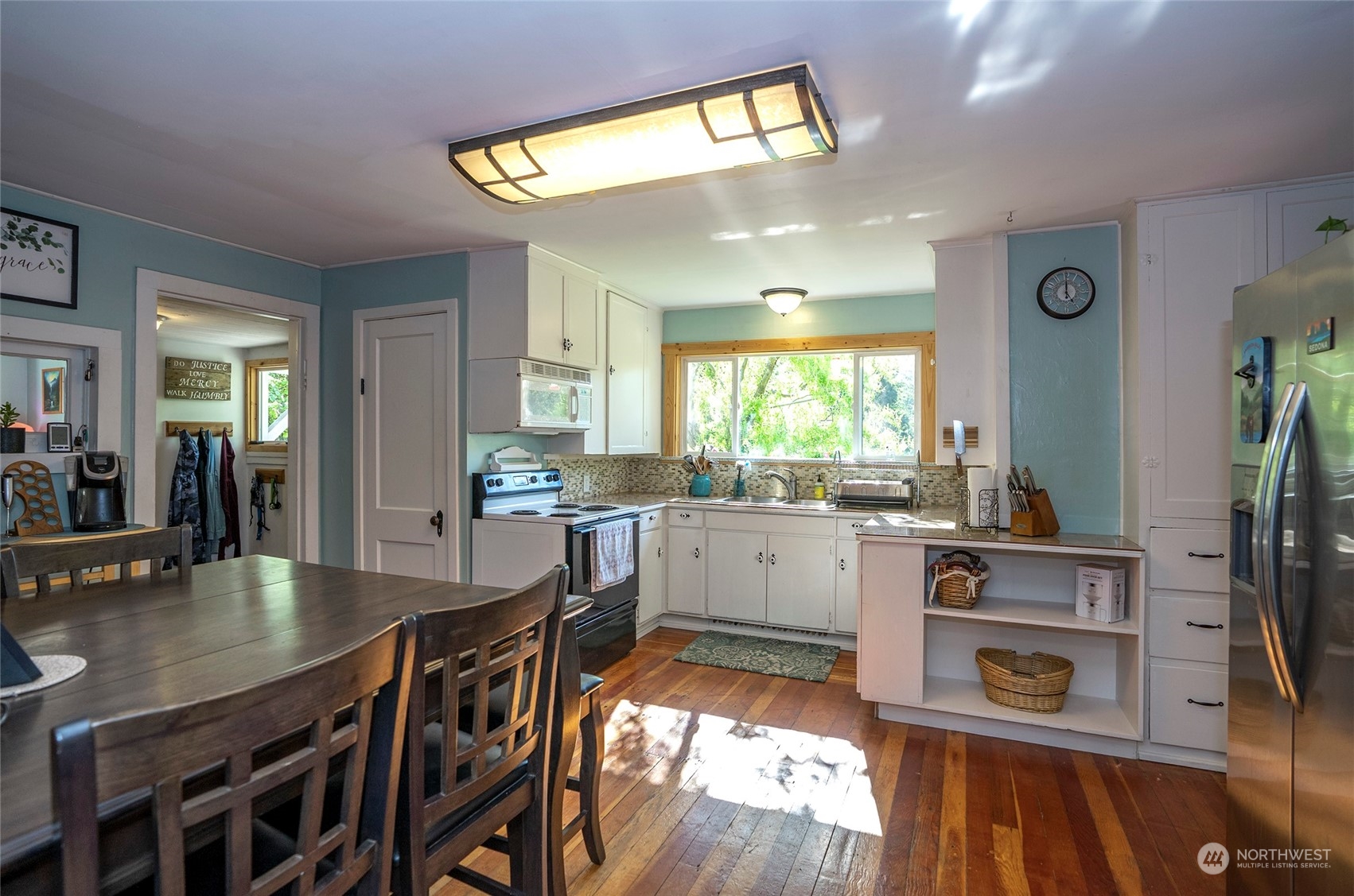 1752 Southwest Hanson Road Port Orchard, WA 98367 - Photo 14 of 40 Gallery Image 14