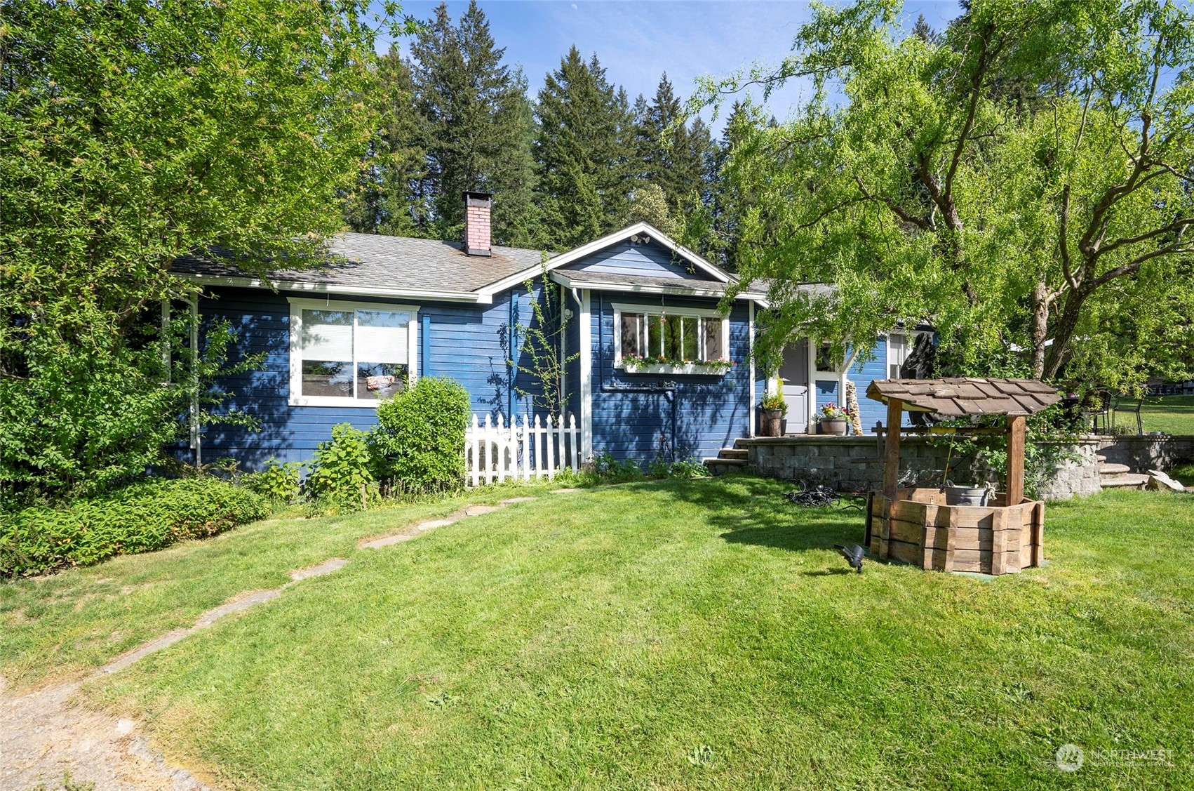 1752 Southwest Hanson Road Port Orchard, WA 98367 - Photo 5 of 40 Gallery Image 5
