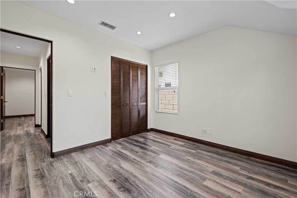 6531 Ranchito Avenue Van Nuys, CA 91401 - Photo 12 of 75