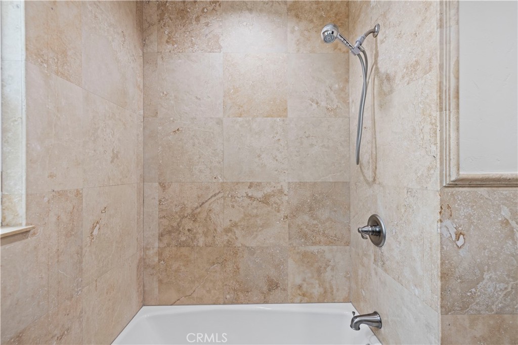 6531 Ranchito Avenue Van Nuys, CA 91401 - Photo 15 of 75