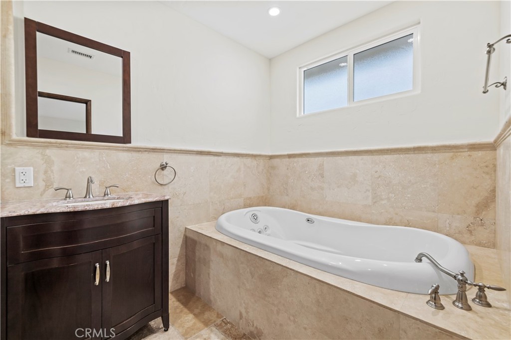 6531 Ranchito Avenue Van Nuys, CA 91401 - Photo 37 of 75