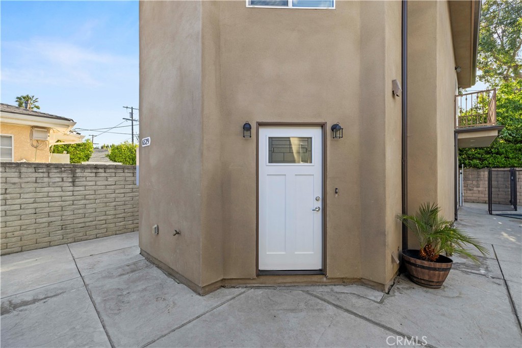 6531 Ranchito Avenue Van Nuys, CA 91401 - Photo 4 of 75