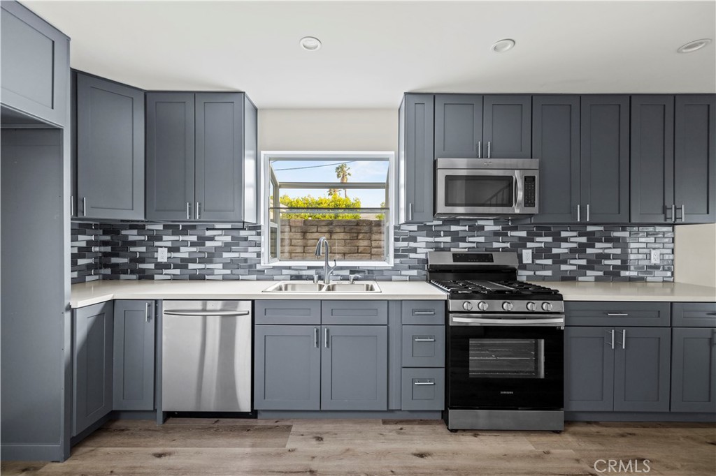 6531 Ranchito Avenue Van Nuys, CA 91401 - Photo 46 of 75