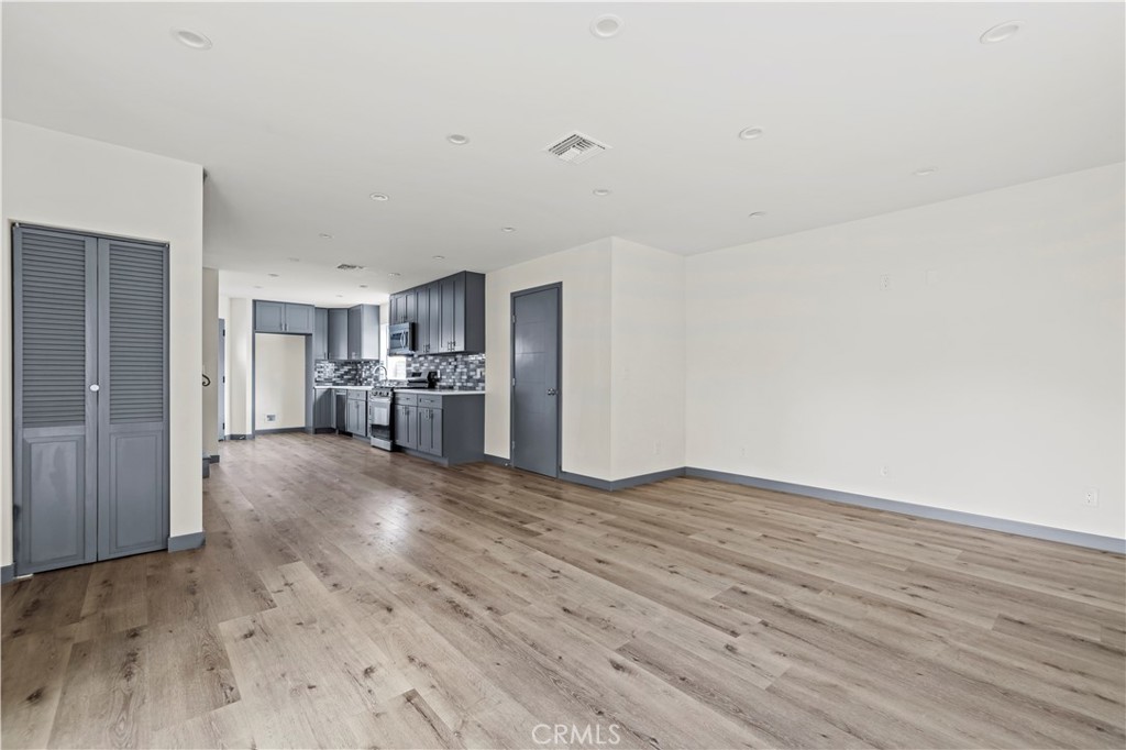 6531 Ranchito Avenue Van Nuys, CA 91401 - Photo 52 of 75