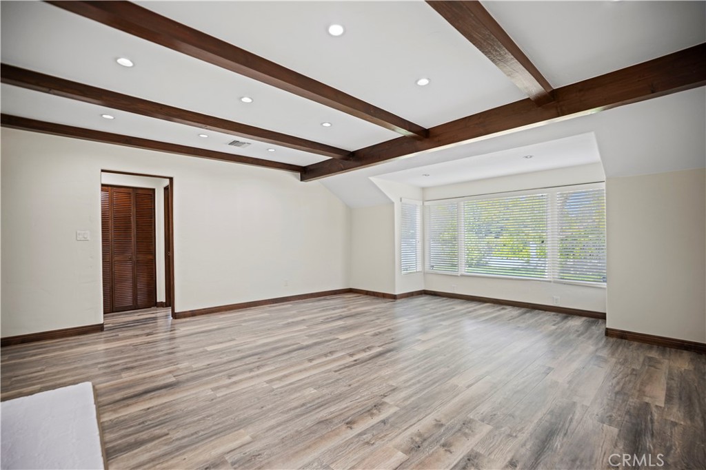 6531 Ranchito Avenue Van Nuys, CA 91401 - Photo 7 of 75