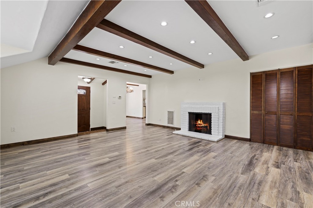 6531 Ranchito Avenue Van Nuys, CA 91401 - Photo 9 of 75