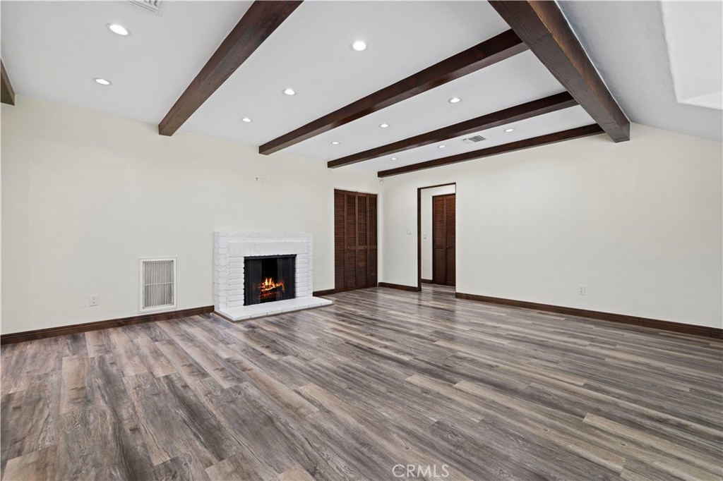 6531 Ranchito Avenue Van Nuys, CA 91401 - Photo 10 of 75