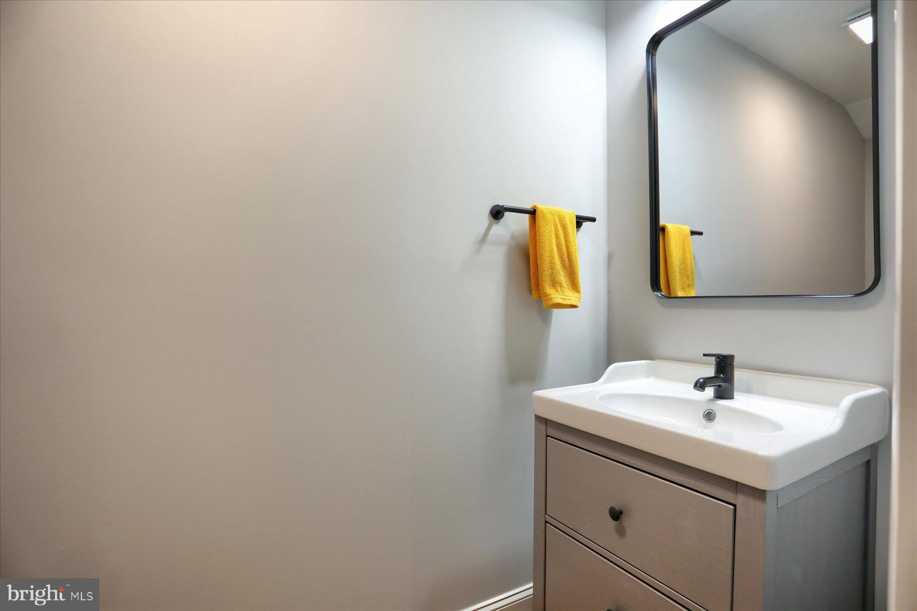 6002 Roland Avenue Baltimore, MD 21210 - Photo 15 of 49 Half Bath on Main Level