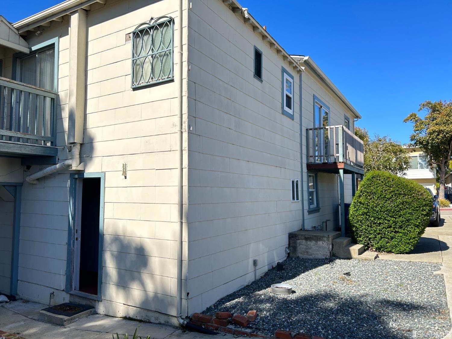 448 E Street Daly City, CA 94014 - Photo 5 of 23