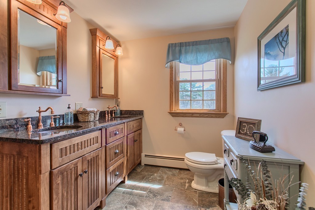 1 Ware Road Rutland, MA 01543 - Photo 21 of 30