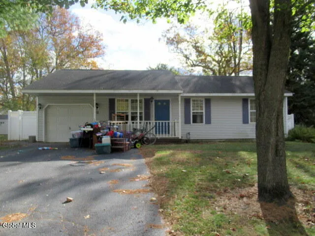 $165,000 | 9 Chelsea Square, Hudson Falls, NY 12839