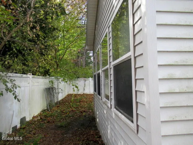 $165,000 | 9 Chelsea Square, Hudson Falls, NY 12839