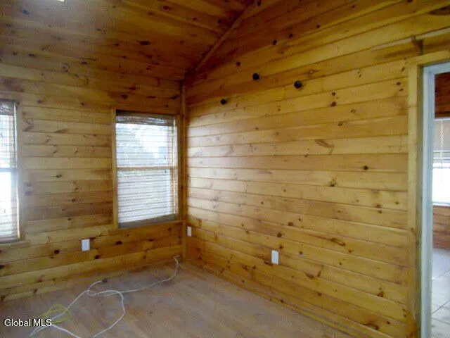 $165,000 | 9 Chelsea Square, Hudson Falls, NY 12839