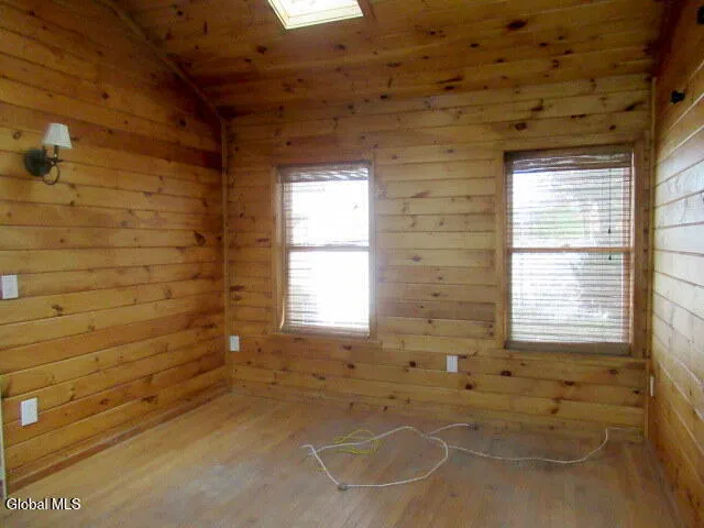 $165,000 | 9 Chelsea Square, Hudson Falls, NY 12839