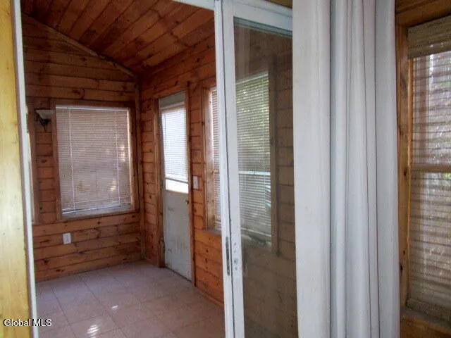 $165,000 | 9 Chelsea Square, Hudson Falls, NY 12839