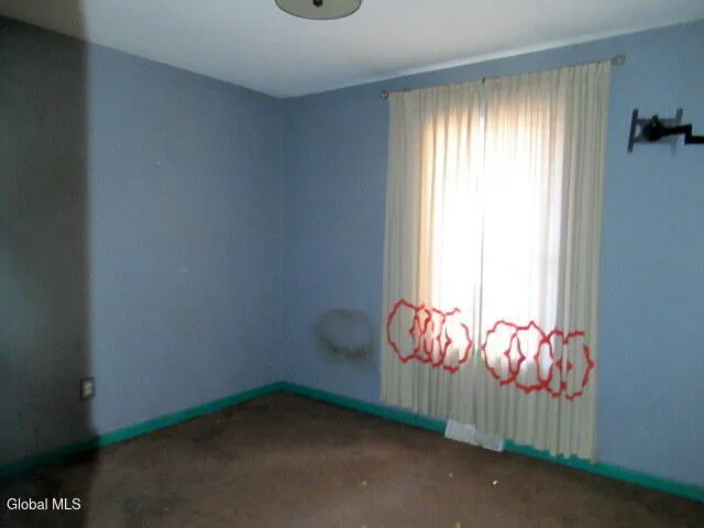 $165,000 | 9 Chelsea Square, Hudson Falls, NY 12839