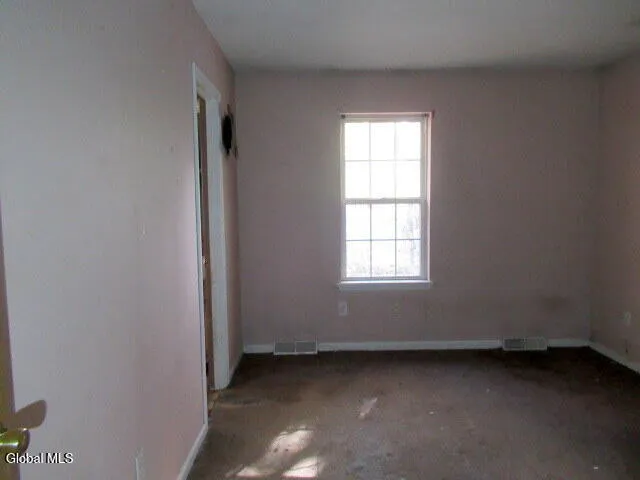 $165,000 | 9 Chelsea Square, Hudson Falls, NY 12839