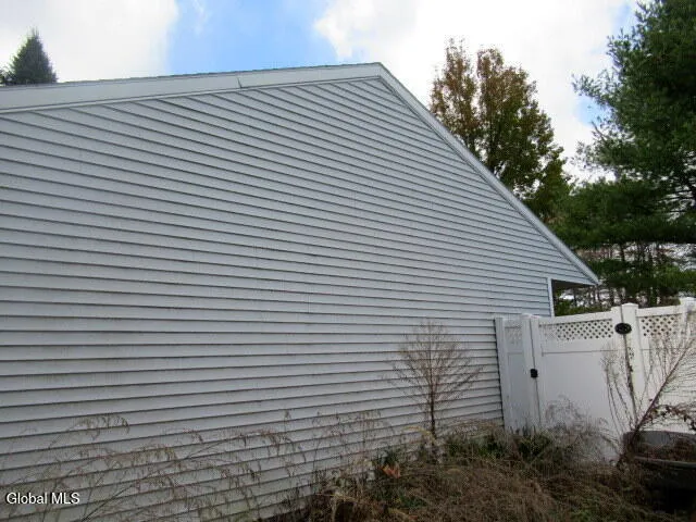 $165,000 | 9 Chelsea Square, Hudson Falls, NY 12839