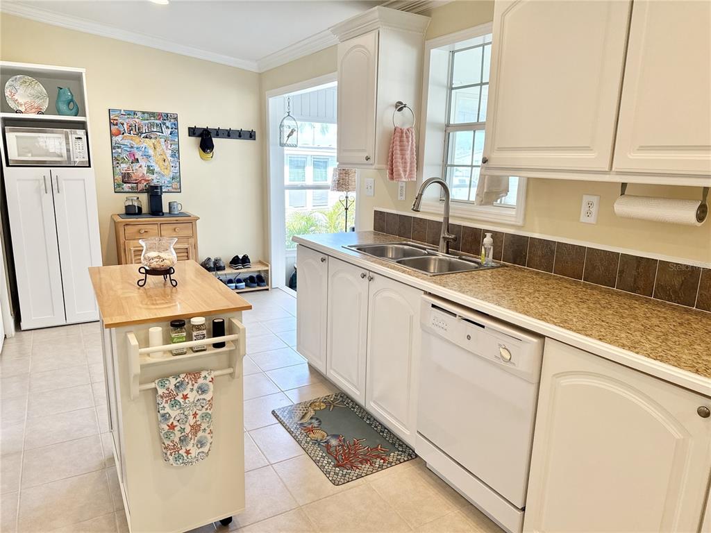 6834 Mt Pleasant Road Northeast, Unit 75 St. Petersburg, FL 33702 - Photo 4 of 24