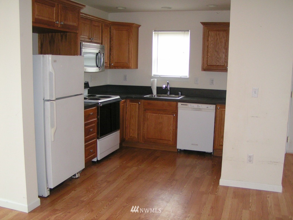 3119 Mt Angeles Road Port Angeles, WA 98362 - Photo 4 of 12 Gallery Image 4