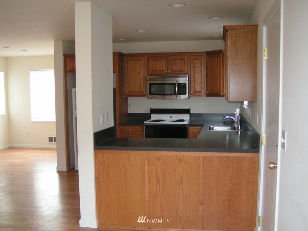 3119 Mt Angeles Road Port Angeles, WA 98362 - Photo 5 of 12 Gallery Image 5