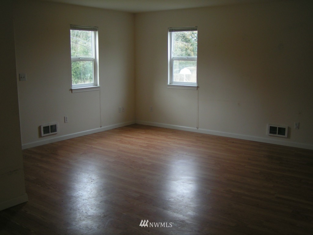 3119 Mt Angeles Road Port Angeles, WA 98362 - Photo 7 of 12 Gallery Image 7