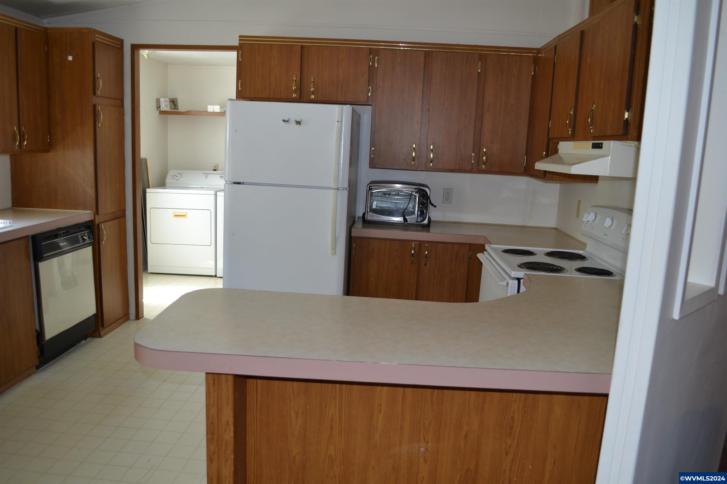 3346 Sunnyview Road, Unit 31 Salem, OR 97301 - Photo 11 of 19 Gallery Image 11