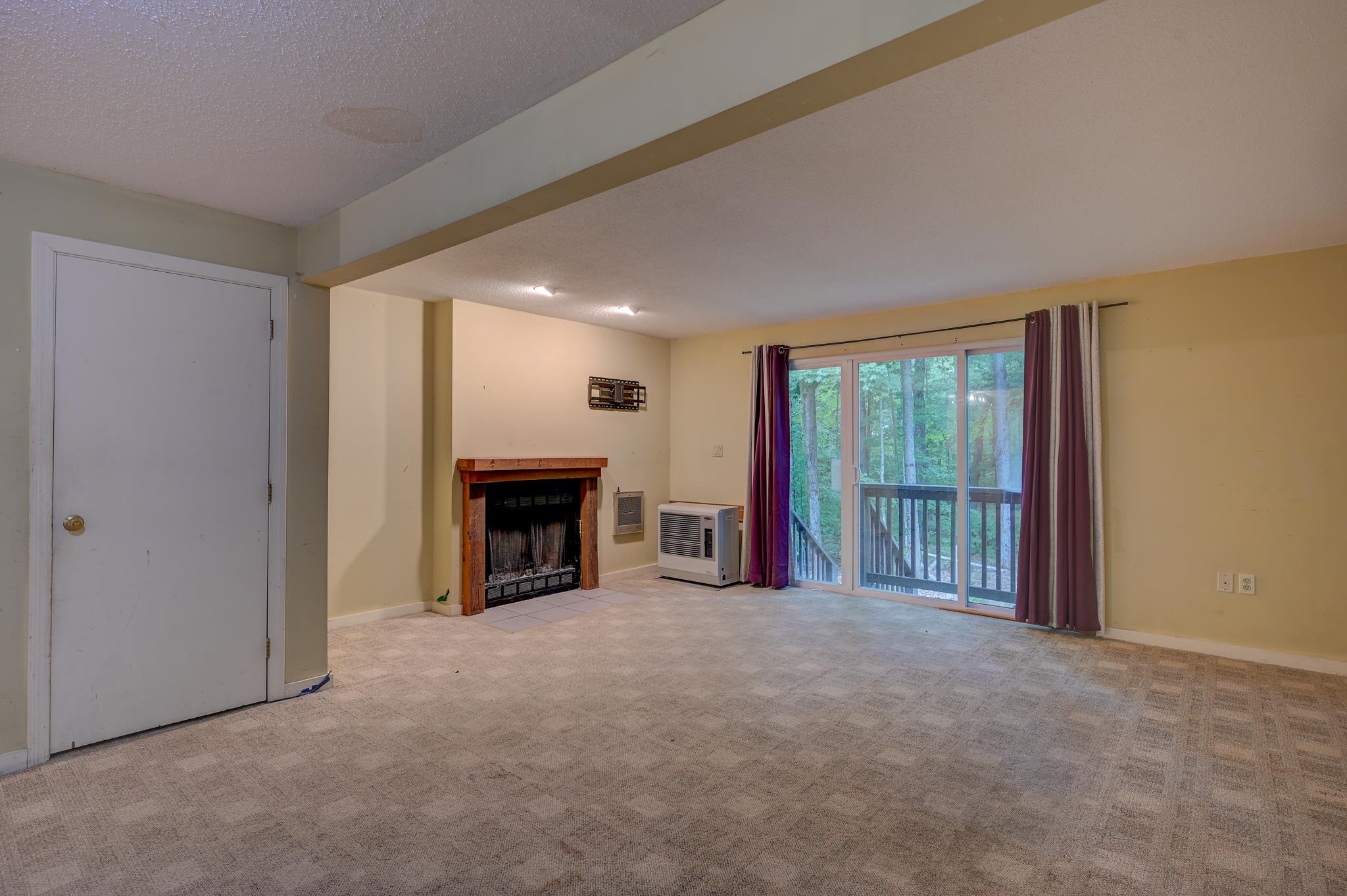 25 Hawke Road, Unit 11A Conway, NH 03860 - Photo 3 of 25