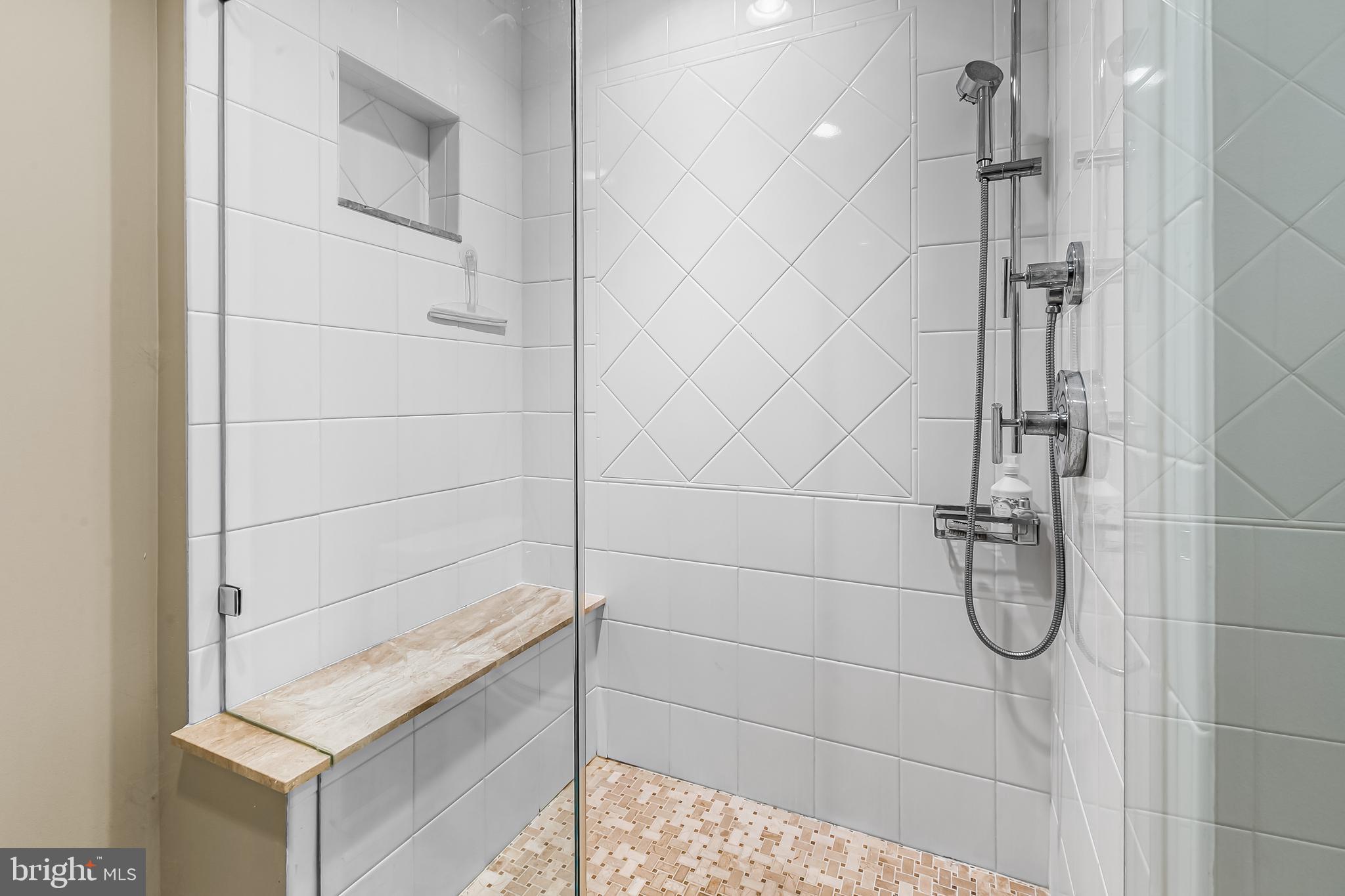 1716 Killington Road, Unit 33 Towson, MD 21204 - Photo 28 of 44 Primary bath