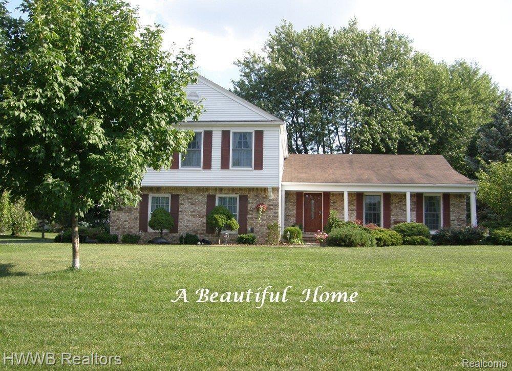1355 Chestnut Circle Rochester, MI 48309 - Photo 1 of 23 FRONT VIEW