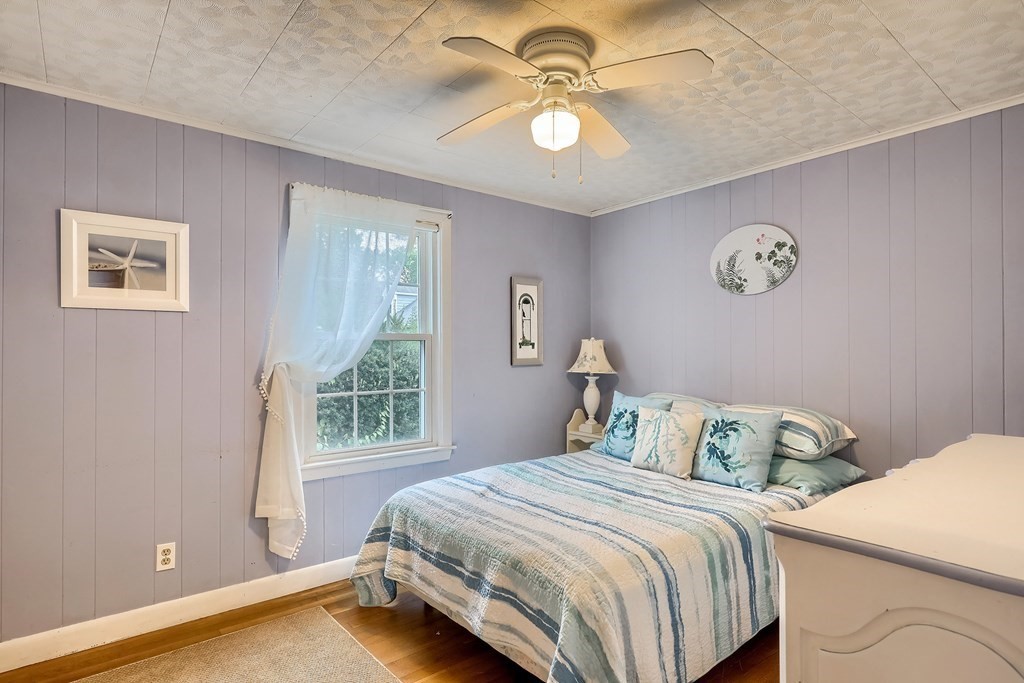 19 Frederick Road Falmouth, MA 02540 - Photo 11 of 18