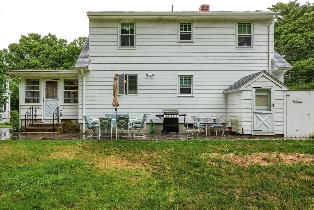 19 Frederick Road Falmouth, MA 02540 - Photo 16 of 18